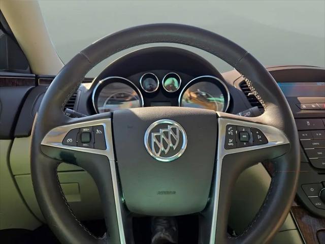 2012 Buick Regal Premium 1