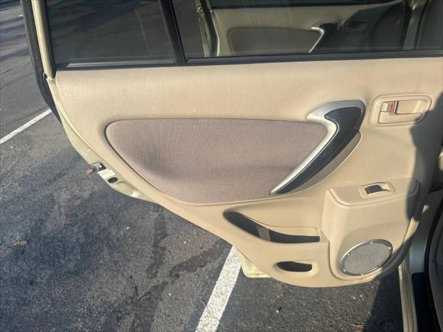 2002 Toyota RAV4 Base