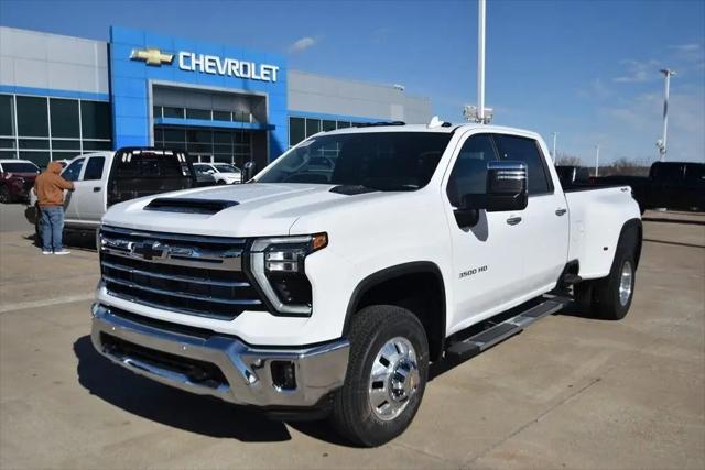 2026 Chevrolet Silverado 3500HD Crew Cab, Long Bed, LTZ Dual Rear Wheel, RWD