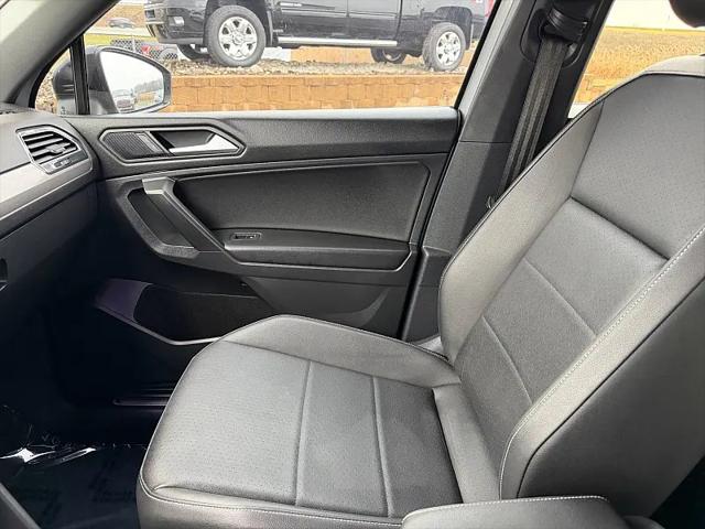 2021 Volkswagen Tiguan 2.0T SE R-Line Black
