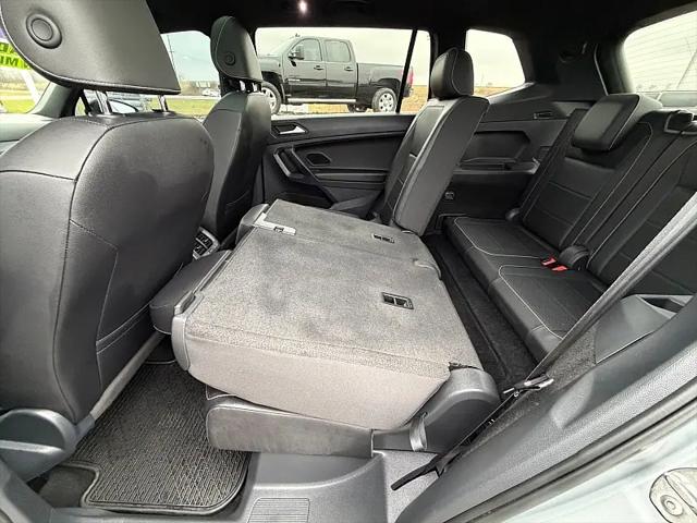 2021 Volkswagen Tiguan 2.0T SE R-Line Black