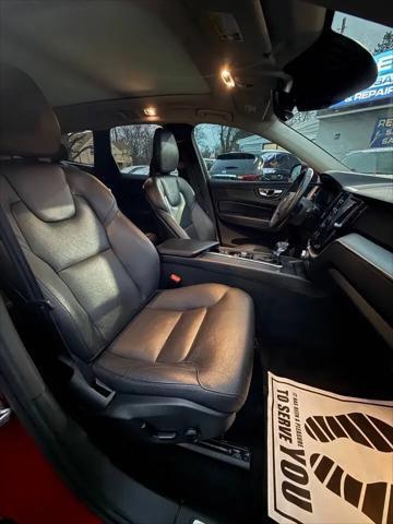 2020 Volvo XC60 T6 Momentum