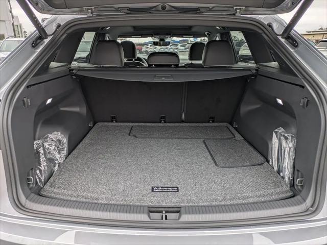 2026 Volkswagen Atlas Cross Sport SEL Premium R-Line