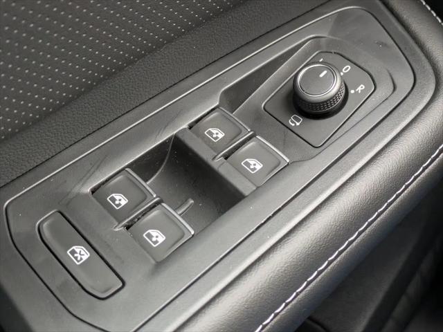 2026 Volkswagen Atlas Cross Sport SEL Premium R-Line