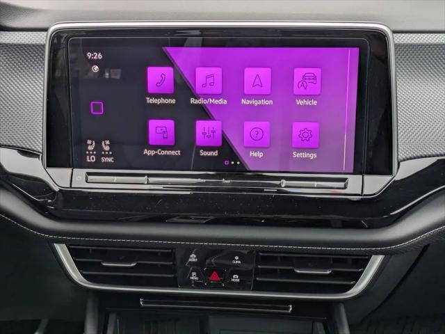 2026 Volkswagen Atlas Cross Sport SEL Premium R-Line