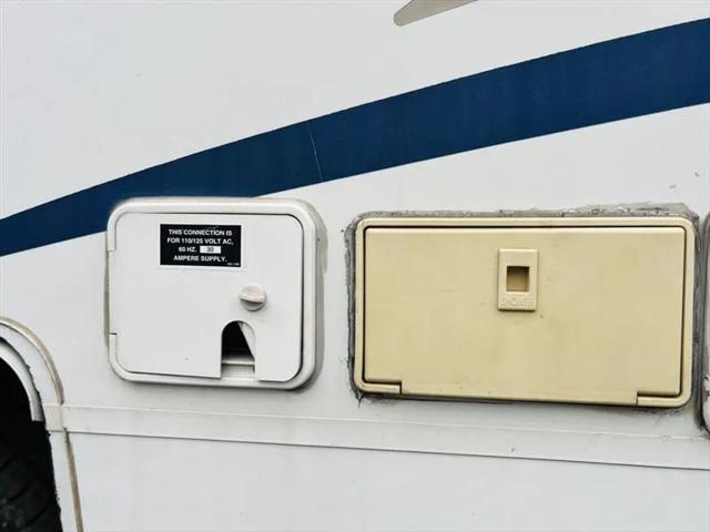 2006 Ford E-450 Cutaway XL