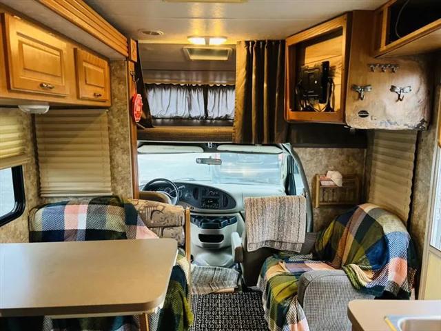 2006 Ford E-450 Cutaway XL