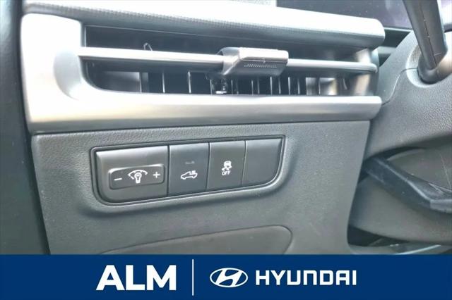 2026 Hyundai Santa Cruz SE