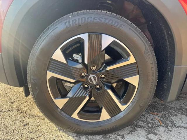 2025 Nissan Kicks SR Intelligent AWD