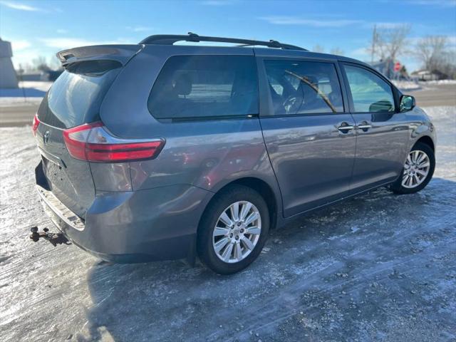 2017 Toyota Sienna XLE 7 Passenger