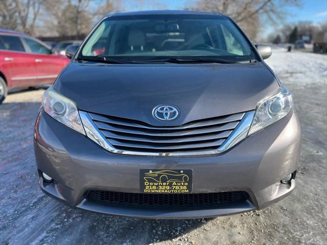 2017 Toyota Sienna XLE 7 Passenger
