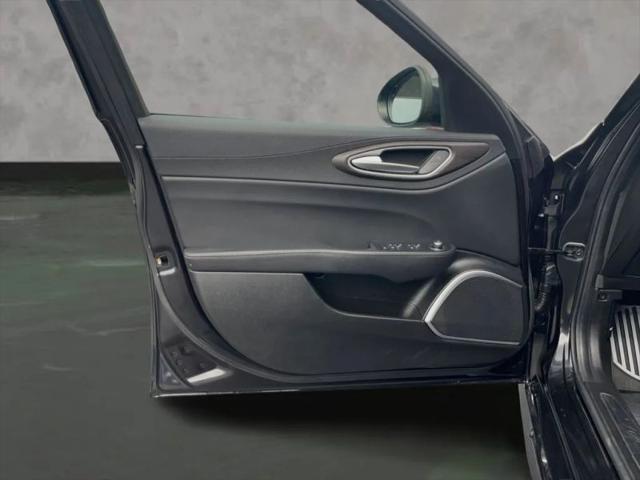 2022 Alfa Romeo Giulia Ti RWD