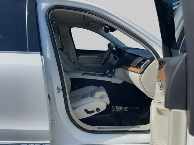 2019 Volvo XC90 T6 Inscription
