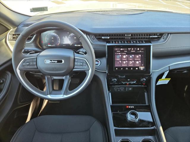2025 Jeep Grand Cherokee Laredo X 4x2