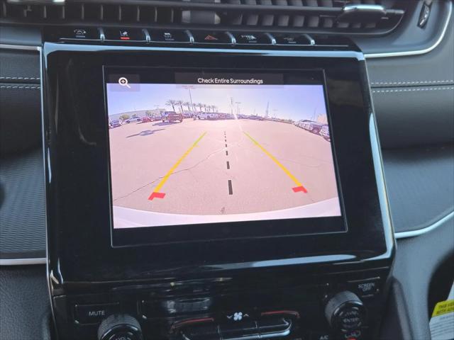 2025 Jeep Grand Cherokee Laredo X 4x2