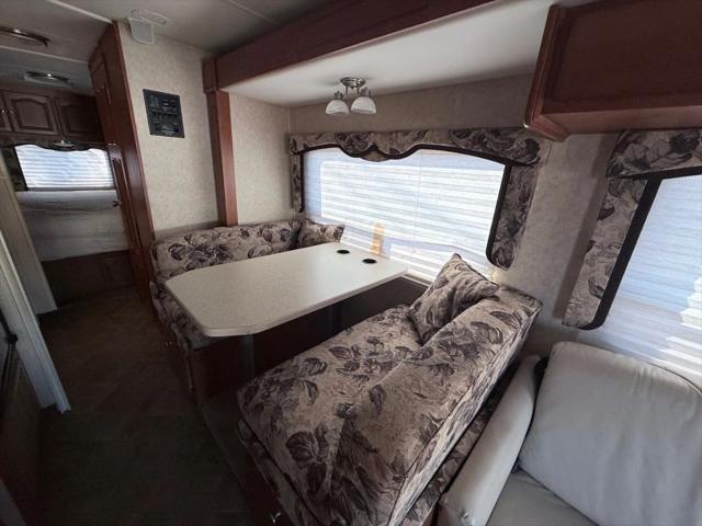 2006 Ford E-450 Cutaway Commercial
