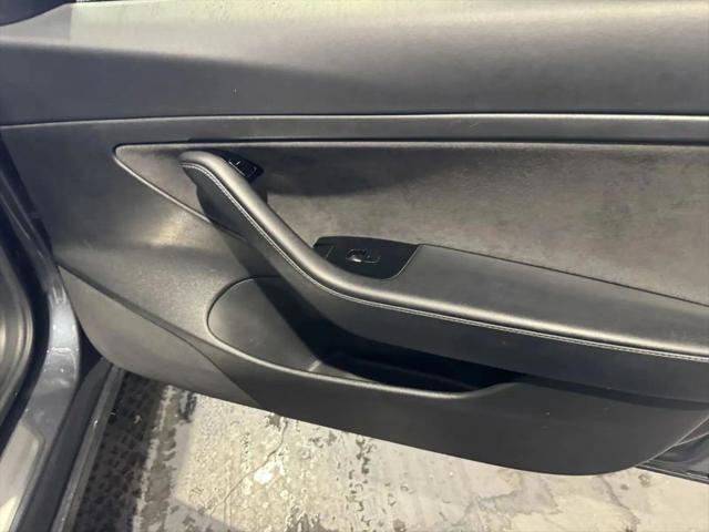 2020 Tesla Model 3 Standard Range Rear-Wheel Drive
