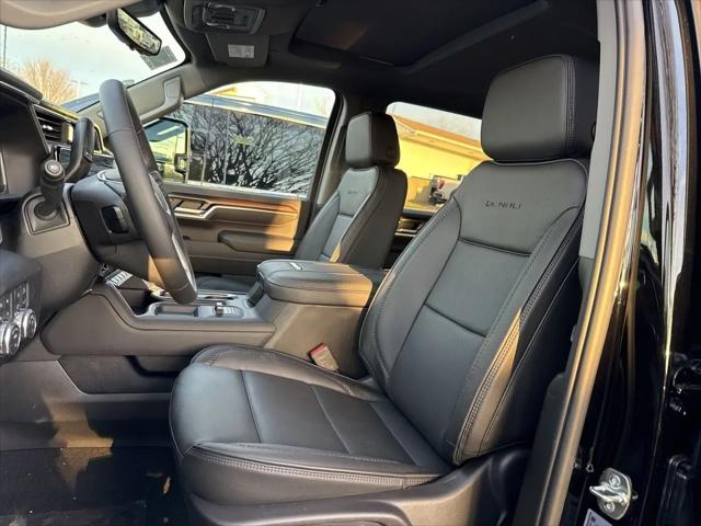 2026 GMC Sierra 2500HD Crew Cab, Standard Bed, Denali, 4WD