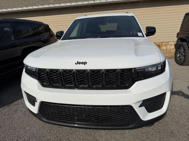2025 Jeep Grand Cherokee Altitude X 4x4