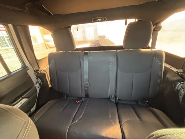 2017 Jeep Wrangler Unlimited Sahara 4x4