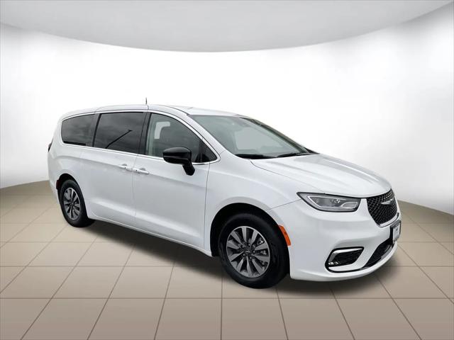 2024 Chrysler Pacifica Hybrid Select for sale in Burlington, WA