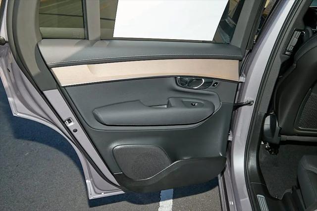 2026 Volvo XC90 Plus, B6 AWD Gas (mild hybrid), Gasoline, Bright, 7 Seats