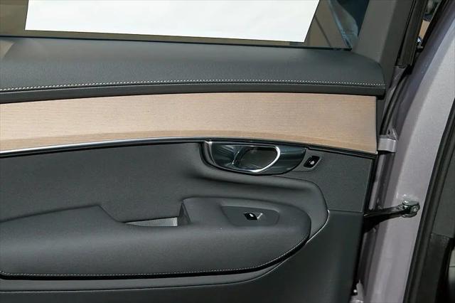 2026 Volvo XC90 Plus, B6 AWD Gas (mild hybrid), Gasoline, Bright, 7 Seats
