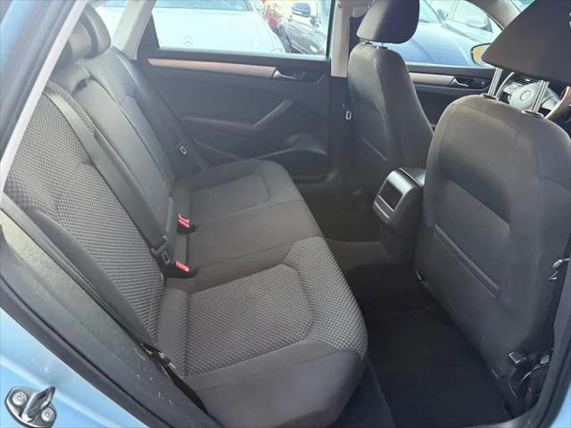 2012 Volkswagen Passat 2.5L S
