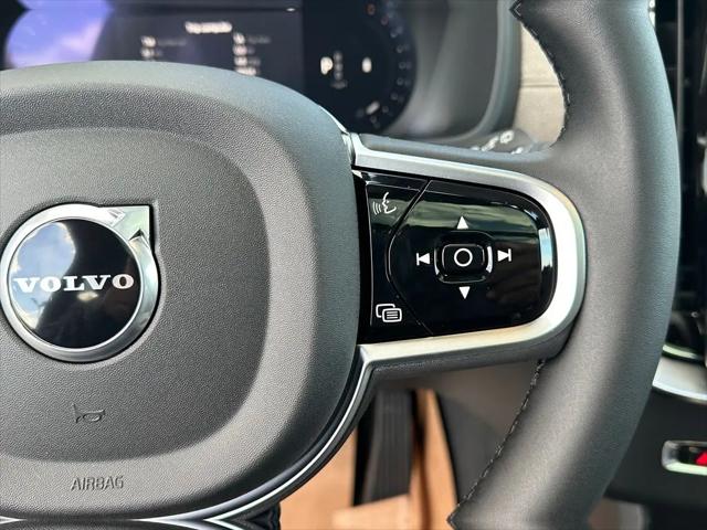2026 Volvo XC90 Ultra Dark Theme, B6 AWD Gas (mild hybrid), Gasoline, 7 Seats