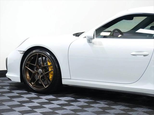 2018 Porsche 911 Turbo S