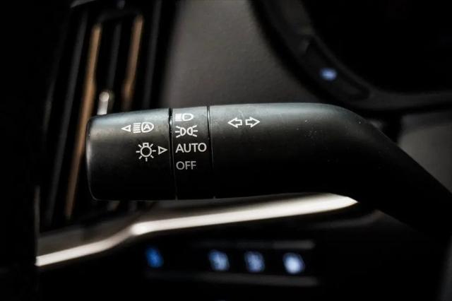 2025 Mazda X-90 Premium Sport