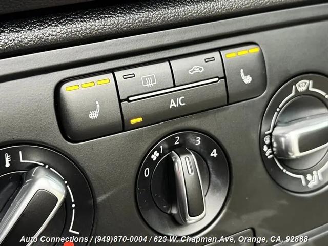 2018 Volkswagen Beetle 2.0T Coast