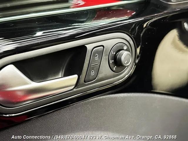 2018 Volkswagen Beetle 2.0T Coast
