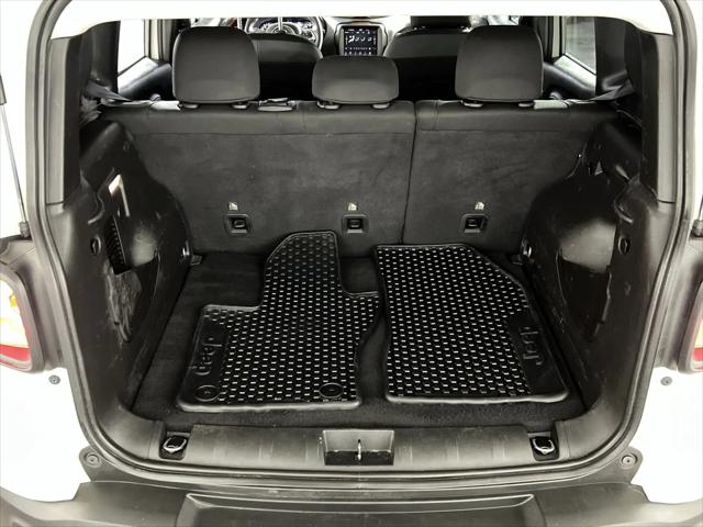 2023 Jeep Renegade Trailhawk 4x4