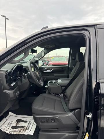 2026 Chevrolet Silverado 1500 4WD Double Cab Standard Bed LT with 2FT