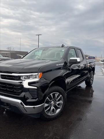 2026 Chevrolet Silverado 1500 4WD Double Cab Standard Bed LT with 2FT