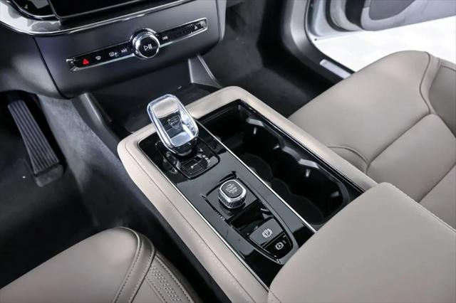 2026 Volvo XC90 Plus, B6 AWD Gas (mild hybrid), Gasoline, Bright, 7 Seats
