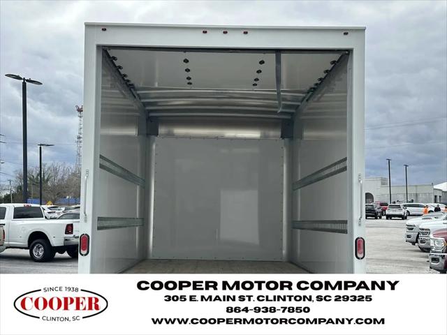 2024 Ram 4500 Chassis Tradesman/SLT
