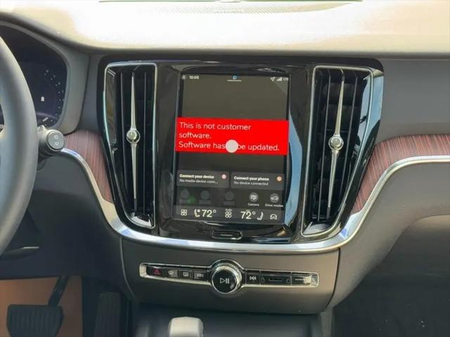 2026 Volvo V60 Cross Country Plus, B5 AWD Gas (mild hybrid)