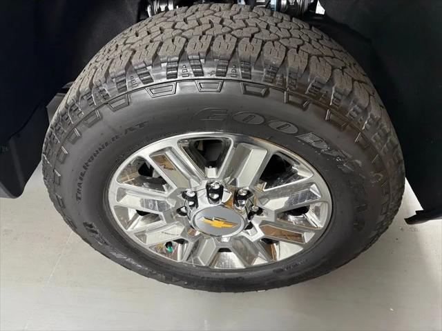 2026 Chevrolet Silverado 3500HD Crew Cab, Standard Bed, High Country, 4WD