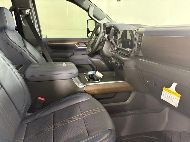 2026 Chevrolet Silverado 3500HD Crew Cab, Standard Bed, High Country, 4WD