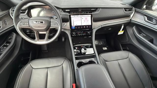 2025 Jeep Grand Cherokee L Limited 4x4