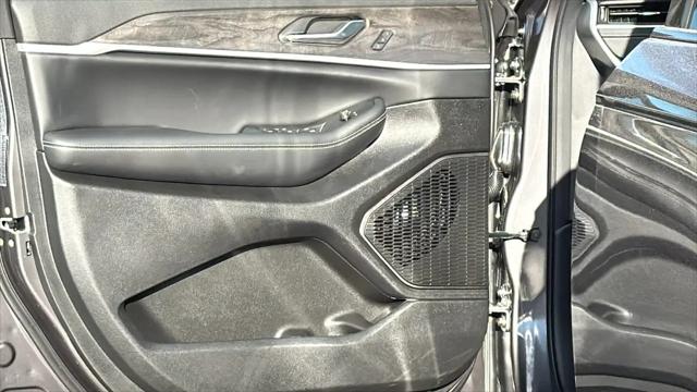 2025 Jeep Grand Cherokee L Limited 4x4