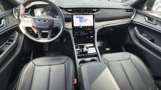 2025 Jeep Grand Cherokee L Limited 4x4