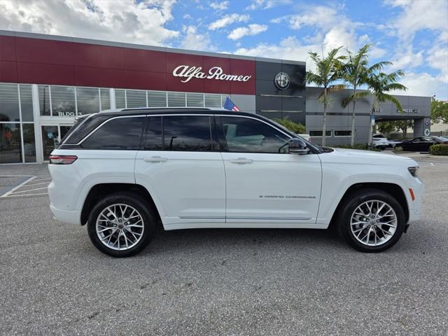 2022 Jeep Grand Cherokee Summit 2022 Jeep Grand Cherokee Summit