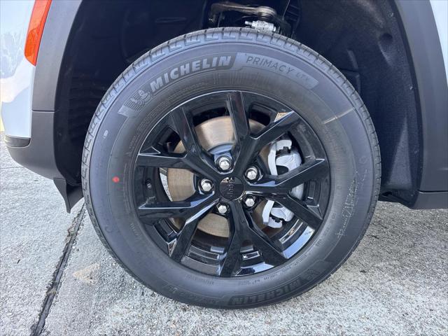 2025 Jeep Grand Cherokee GRAND CHEROKEE L ALTITUDE X 4X2