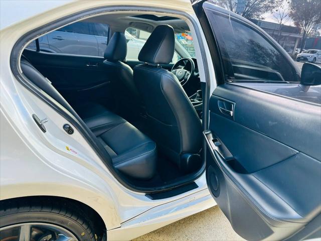 2014 Lexus IS 250 Base 4dr Sedan