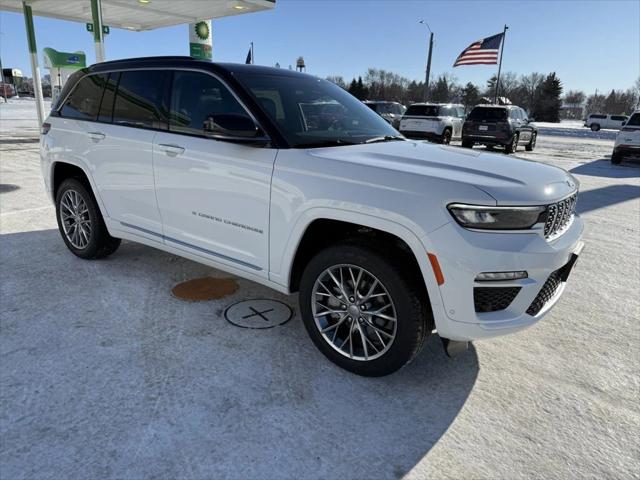 2025 Jeep Grand Cherokee GRAND CHEROKEE SUMMIT 4X4