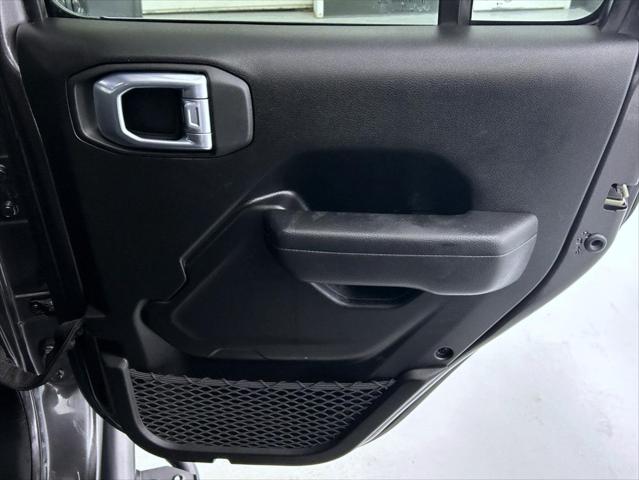 2025 Jeep Wrangler 4-Door Summit 4x4