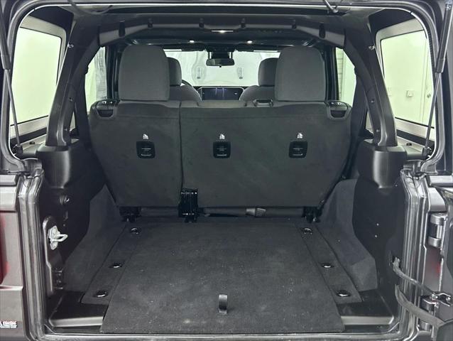 2025 Jeep Wrangler 4-Door Summit 4x4